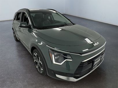 New 2025 Kia Niro SX Touring