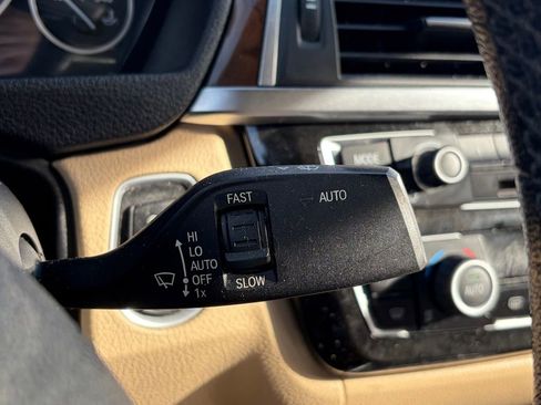 Used 2017 BMW 320i Sedan image 15