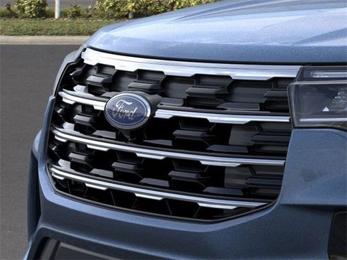 New 2025 Ford Explorer Active w/ Active Comfort Package image 17