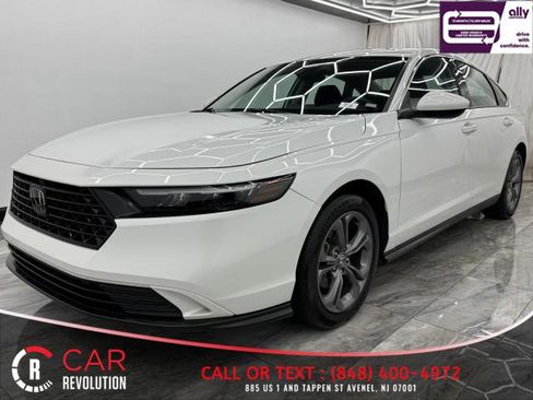 Used 2024 Honda Accord EX image 3