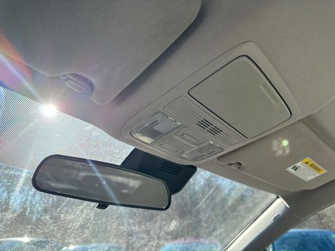 Used 2018 Honda Accord LX image 29