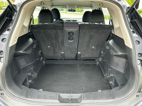 Used 2017 Nissan Rogue S AWD/4WD image 18