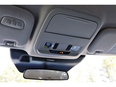 Used 2025 Ford Explorer Active w/ Active Comfort Package image 22