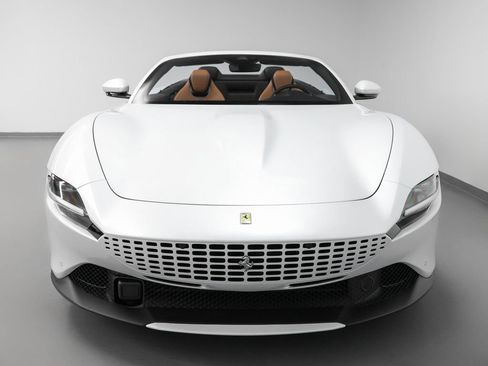 Certified 2024 Ferrari Roma Spider RWD image 13