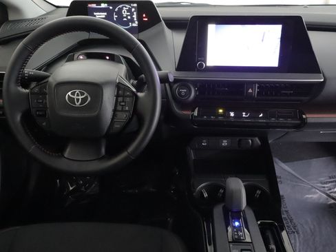Used 2026 Toyota Prius Plug-In Hybrid FWD image 2