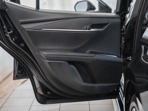 Used 2025 Toyota Camry SE FWD image 35