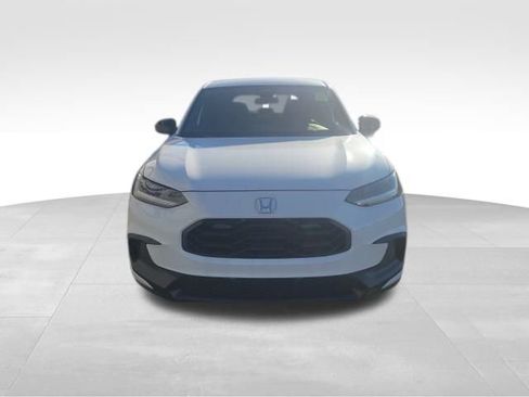 Certified 2025 Honda HR-V Sport image 3