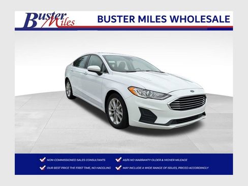 Used 2020 Ford Fusion SE FWD image 1