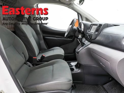 Used 2020 Nissan NV200 S image 23