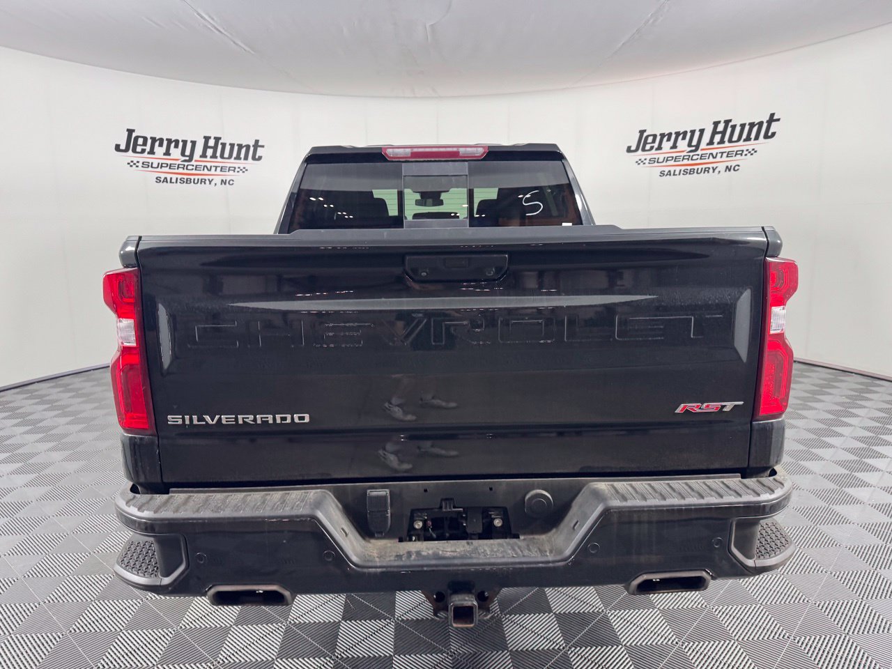 Used 2023 Chevrolet Silverado 1500 RST AWD/4WD image 8