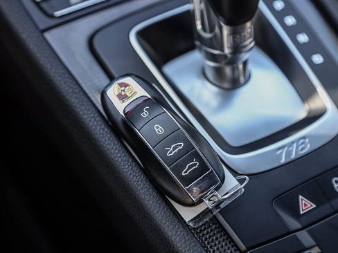 Used 2018 Porsche 718 Cayman S RWD image 36