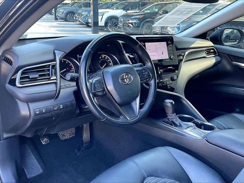 Used 2023 Toyota Camry SE FWD image 17