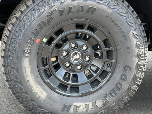Used 2026 Ford Bronco Badlands AWD/4WD image 6
