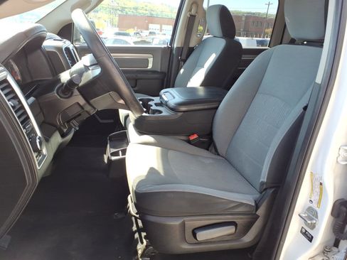 Used 2021 RAM 1500 Classic SLT AWD/4WD image 10