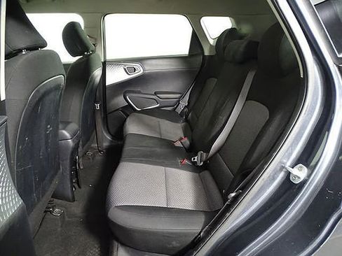 Used 2020 Kia Soul LX image 11