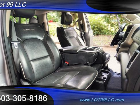 Used 2019 RAM 1500 Laramie AWD/4WD image 19