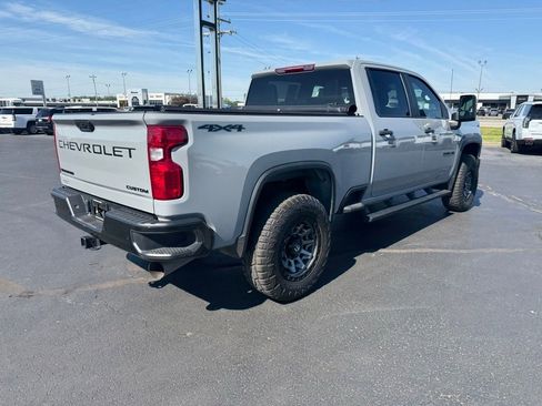 Used 2025 Chevrolet Silverado 2500 Custom w/ Custom Value Package AWD/4WD image 3