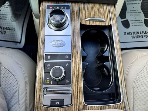 Used 2019 Land Rover Range Rover Supercharged image 27