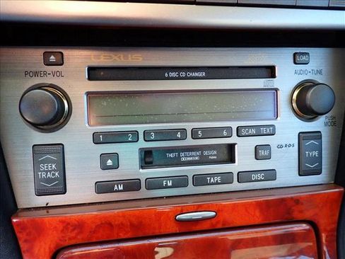 Used 2005 Lexus SC 430 Convertible image 19