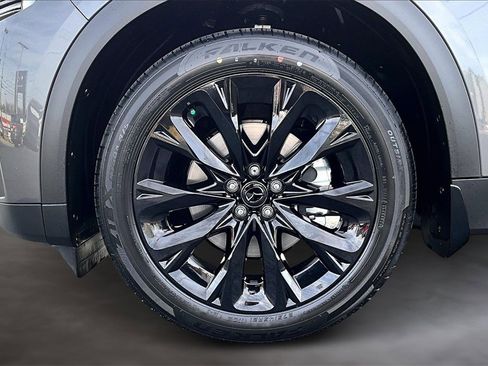 New 2026 MAZDA CX-90 Plug-In Hybrid w/Premium Sport image 18