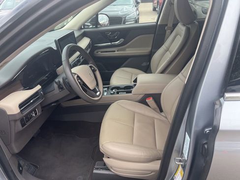Used 2023 Lincoln Corsair Reserve FWD image 10
