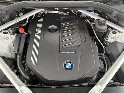 Used 2022 BMW X5 sDrive40i w/ M Sport Package image 31