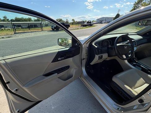Used 2013 Honda Accord EX-L image 9
