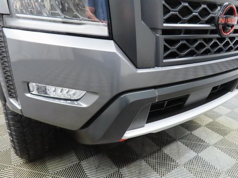 Used 2023 Nissan Frontier PRO-4X image 45