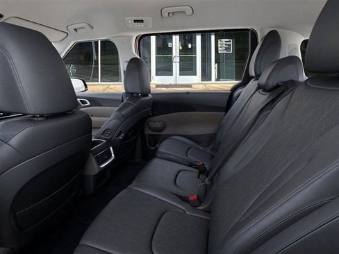 New 2026 Kia Carnival EX FWD image 18