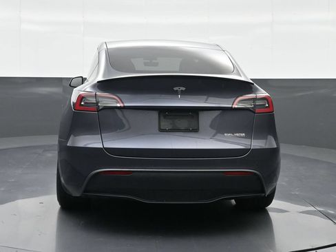 Used 2022 Tesla Model Y Performance AWD/4WD image 7