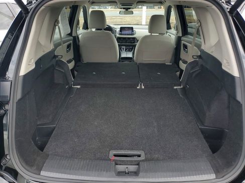 Used 2025 Nissan Rogue SV image 27