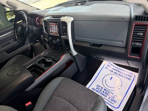 Used 2019 RAM 1500 Warlock AWD/4WD image 19