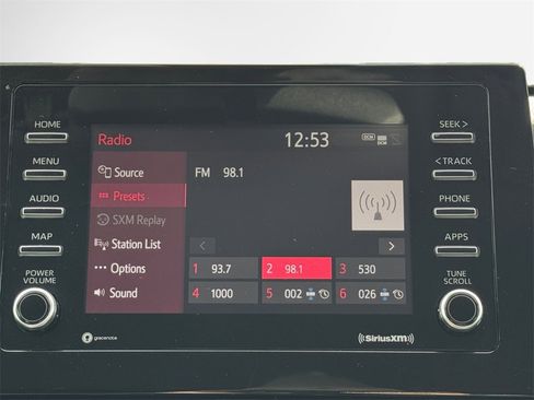 Used 2022 Toyota Camry SE image 17