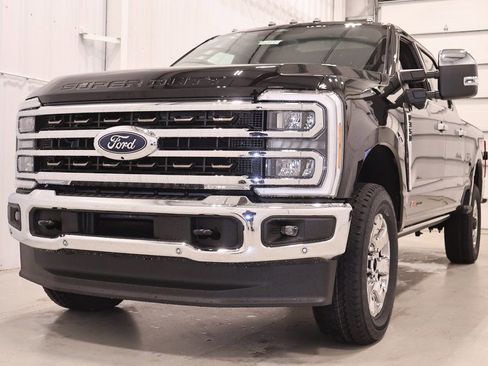 New 2026 Ford F350 King Ranch w/ Chrome Package image 4