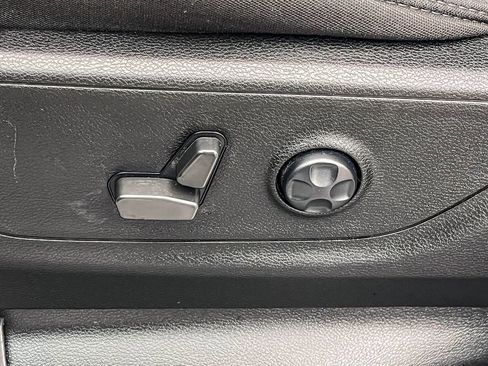 Used 2021 RAM 1500 Big Horn image 48