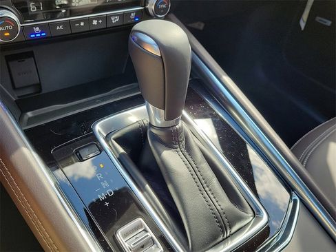 New 2025 MAZDA CX-5 Signature image 10