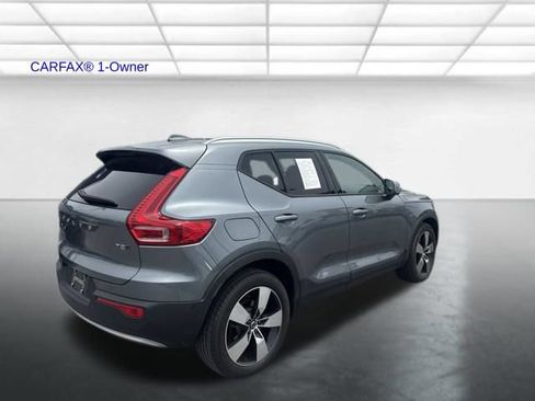 Used 2019 Volvo XC40 T5 Momentum AWD/4WD image 9