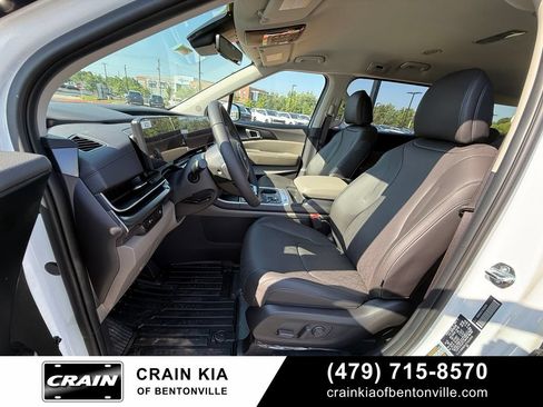 New 2026 Kia Carnival FWD image 21