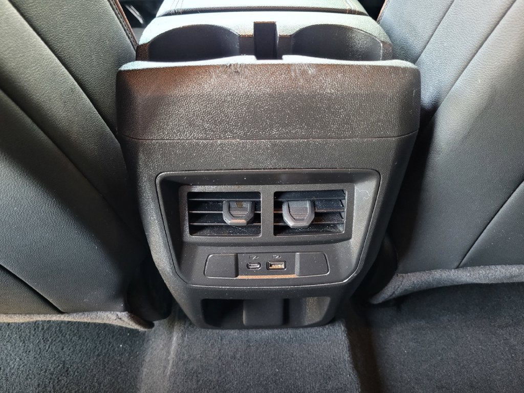 Used 2026 GMC Canyon AT4 AWD/4WD image 16