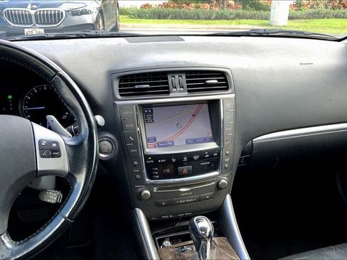 Used 2015 Lexus IS 250C w/ Luxury Package RWD image 6