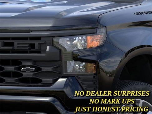 New 2026 Chevrolet Silverado 1500 Custom w/ LPO, Dark Essentials Package image 10