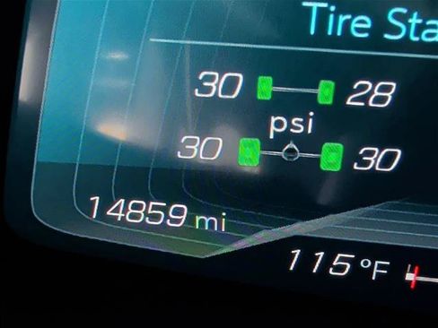 Used 2024 Chevrolet Corvette Z06 RWD image 8