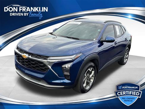 Used 2024 Chevrolet Trax LT w/ Driver Confidence Package FWD image 1