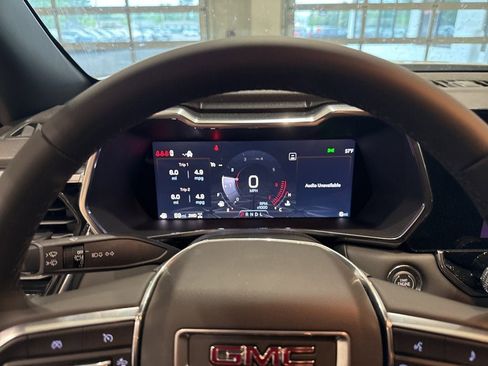 New 2025 GMC Canyon Elevation w/ Convenience Package image 26