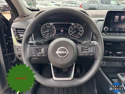Used 2023 Nissan Rogue SV image 14