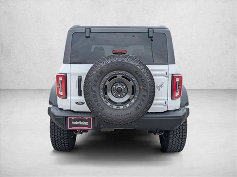 New 2025 Ford Bronco Badlands image 8