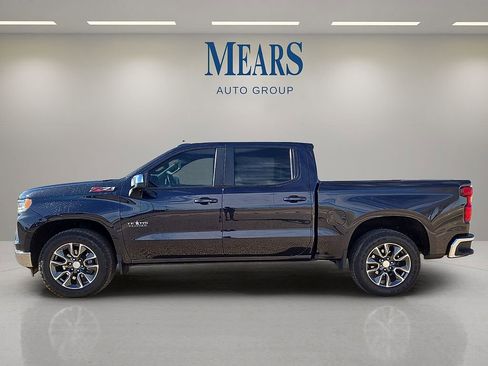Used 2023 Chevrolet Silverado 1500 LT image 2