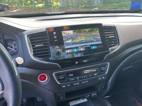 Used 2023 Honda Passport TrailSport image 19