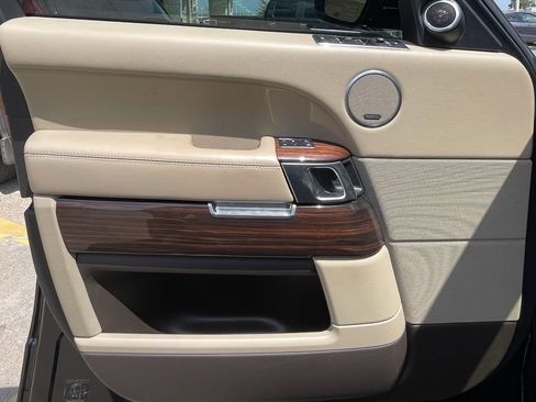 Used 2017 Land Rover Range Rover HSE AWD/4WD image 29
