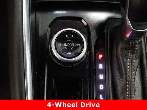 Used 2024 GMC Canyon AT4 w/ AT4 Premium Package image 24